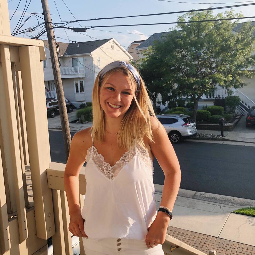 Meet your Posher, Abby